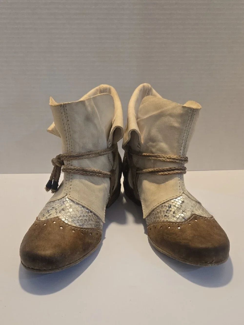 Authentic Artison Cream and Brown Lace-Up Leather Ankle Boots-Made In Italy